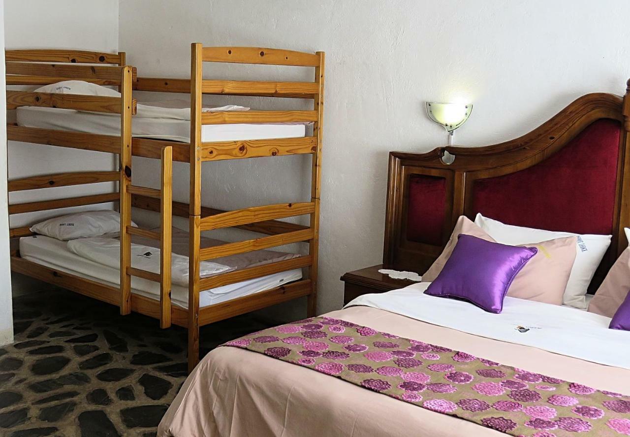 Parrot Lodge Bulawayo Exterior photo